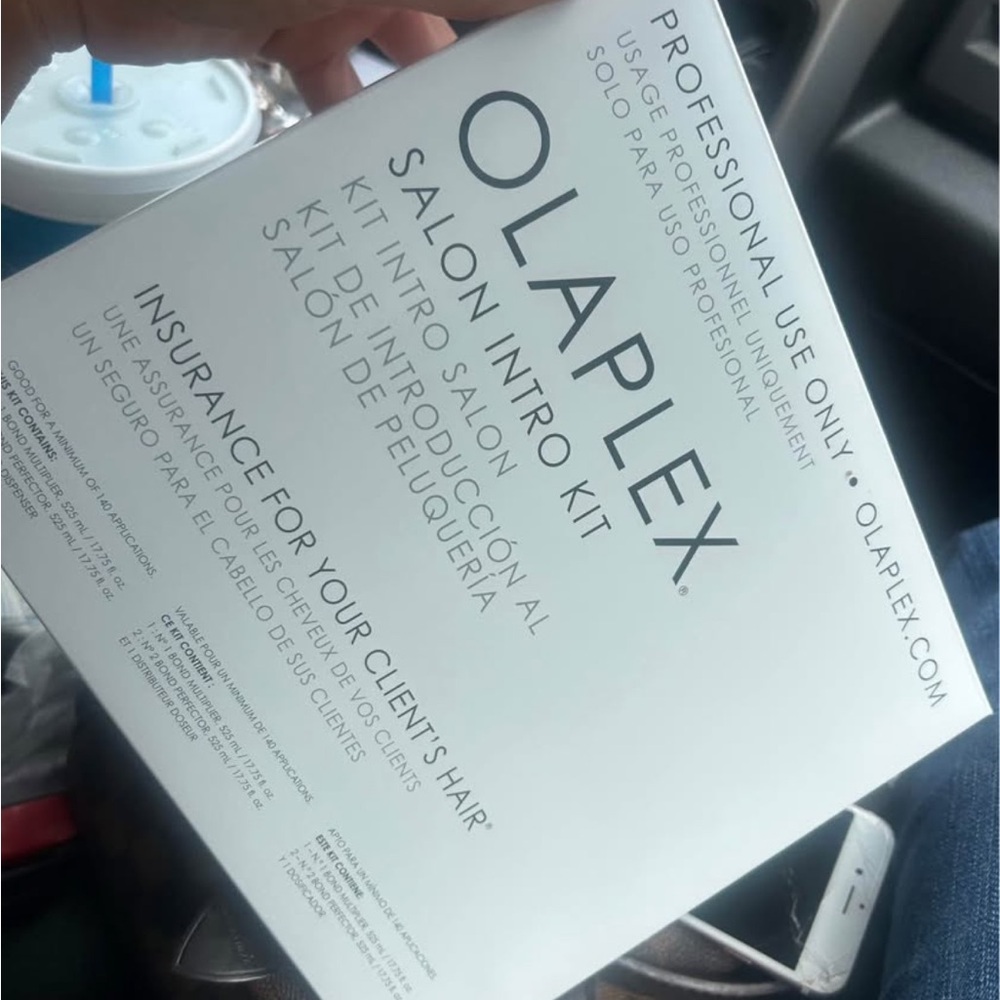 OLAPLEX Hair Care Set in White Packaging